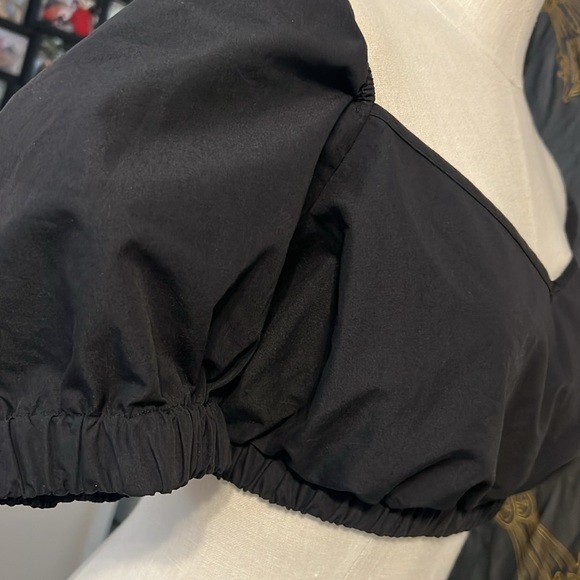 Sweetheart Sexy Black Crop Top - Picture 4 of 7